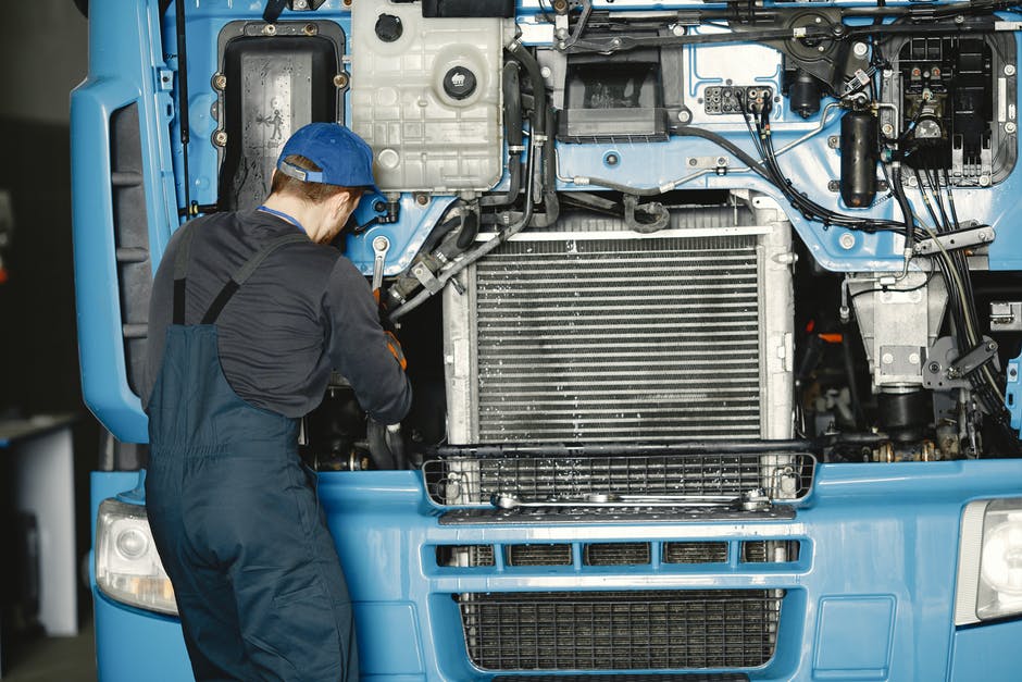 5 Reasons To Hire a Diesel Engine Repair Service
